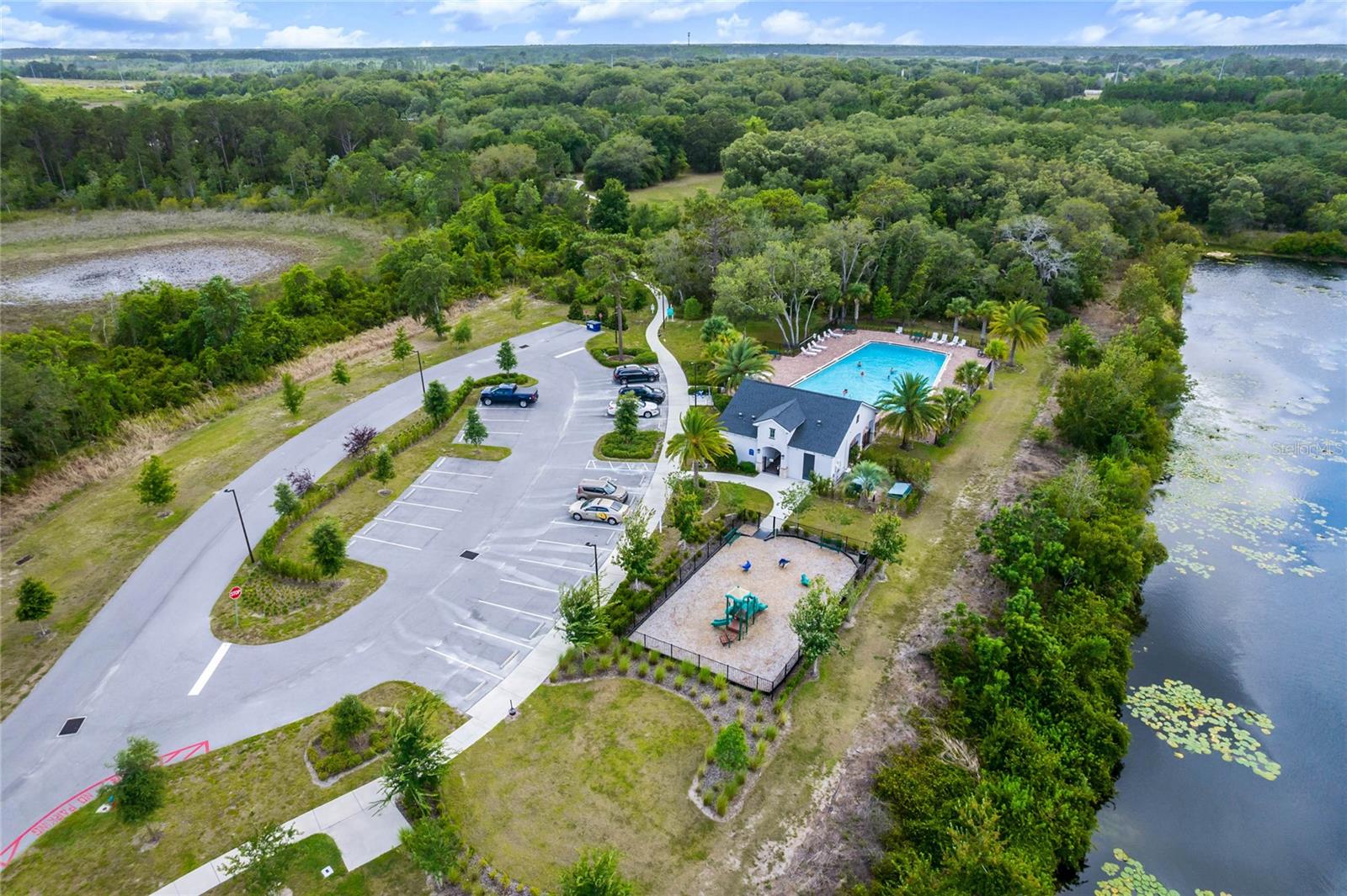 Image 46 of 51 For 15532 Kensington Trail