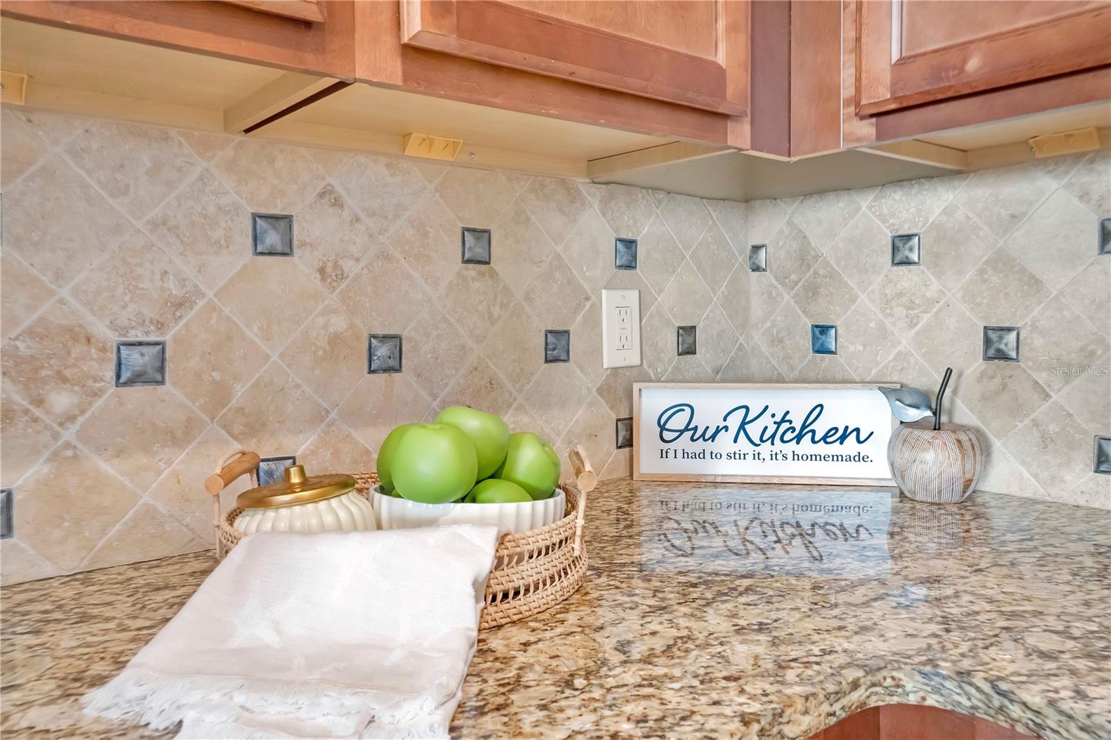 Image 10 of 79 For 631 Lasso Drive