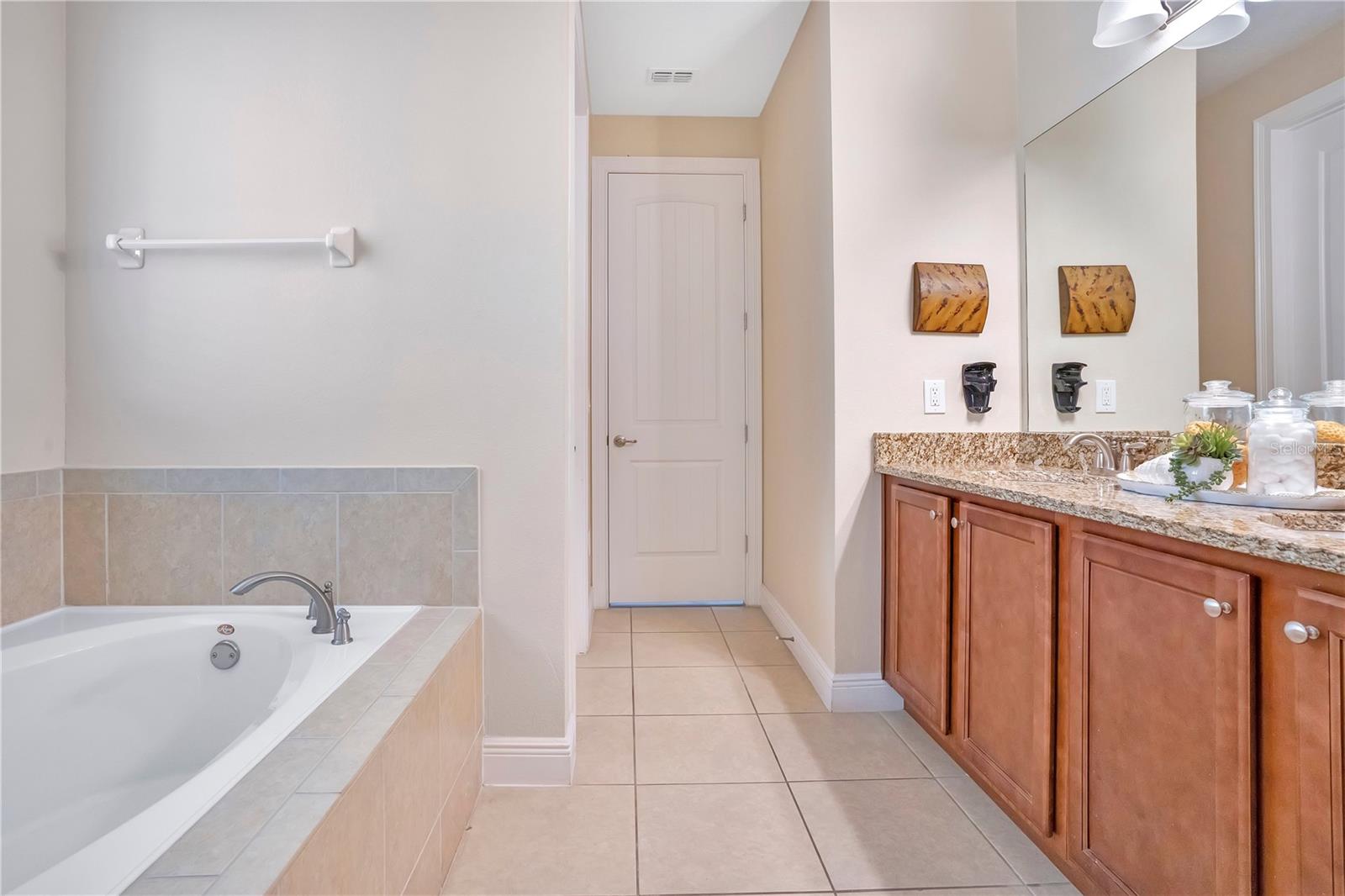 Image 26 of 79 For 631 Lasso Drive