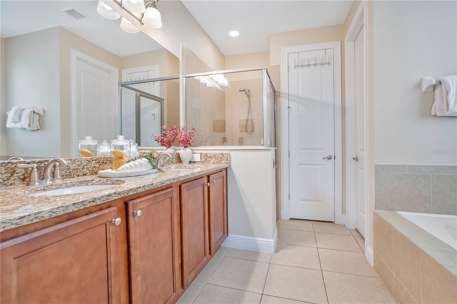 Image 28 of 79 For 631 Lasso Drive