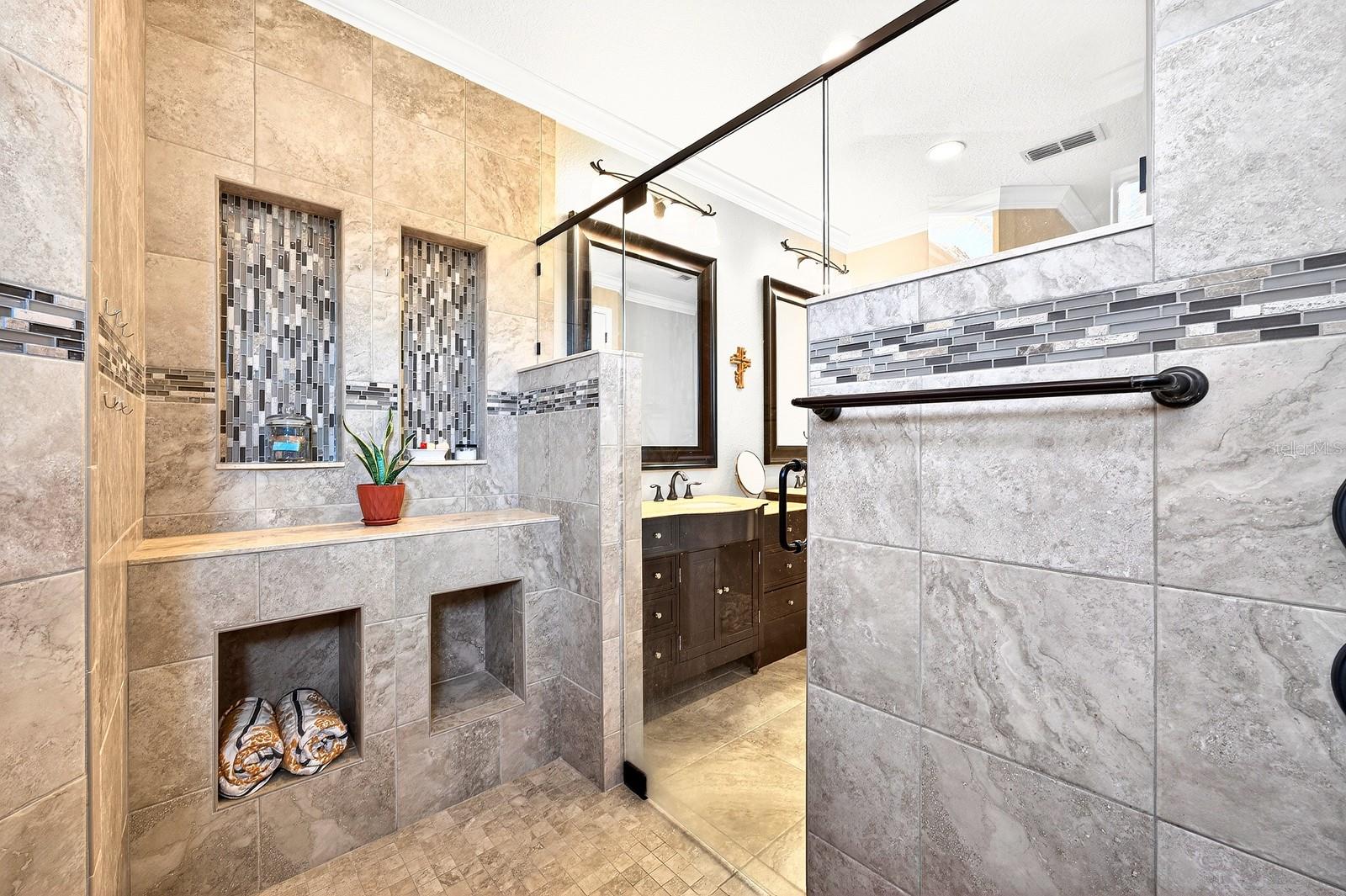 Image 21 of 48 For 27324 Grand Oak Lane