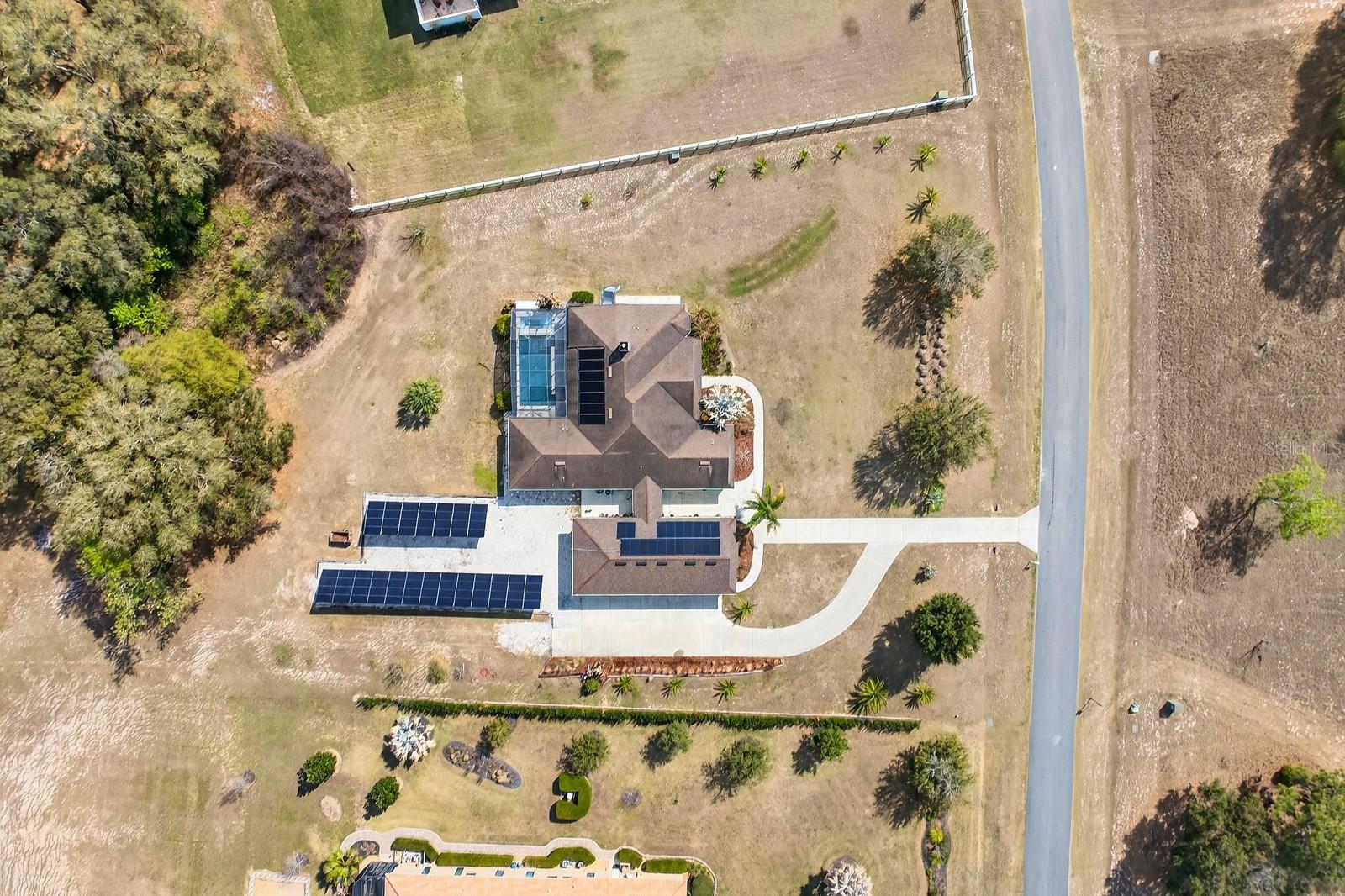 Image 5 of 48 For 27324 Grand Oak Lane