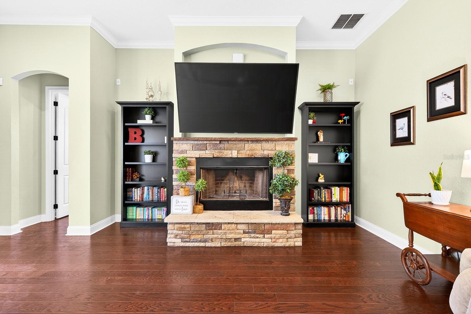 Image 8 of 48 For 27324 Grand Oak Lane