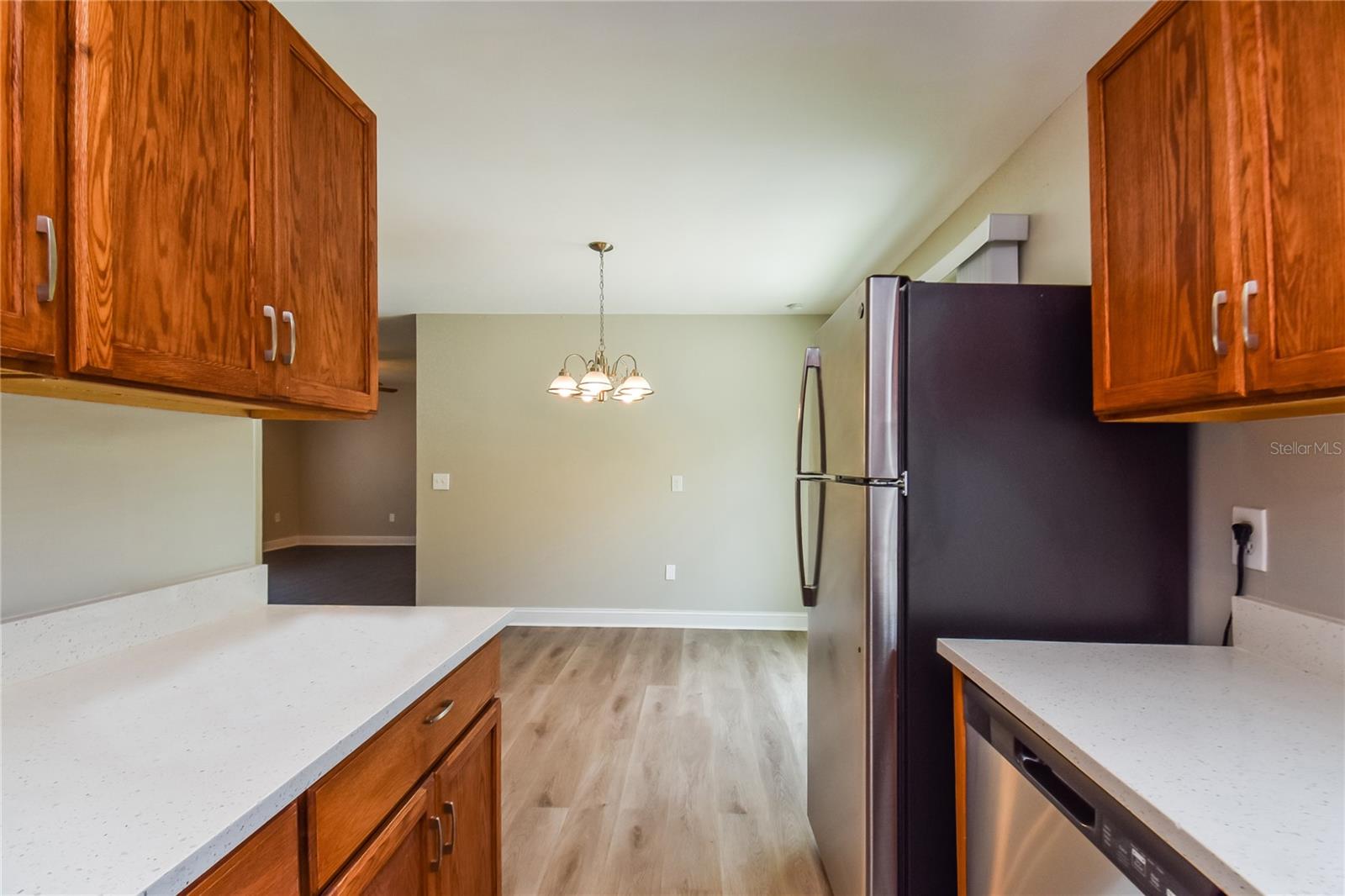 Image 8 of 16 For 1433 Niobe Court