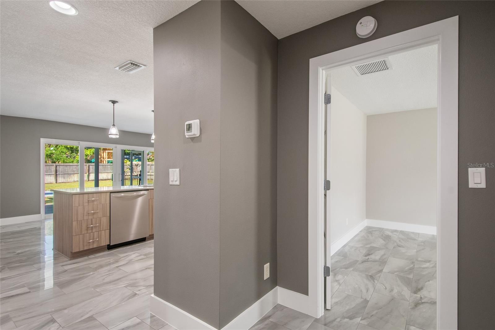 Image 13 of 57 For 336 Wayne Avenue