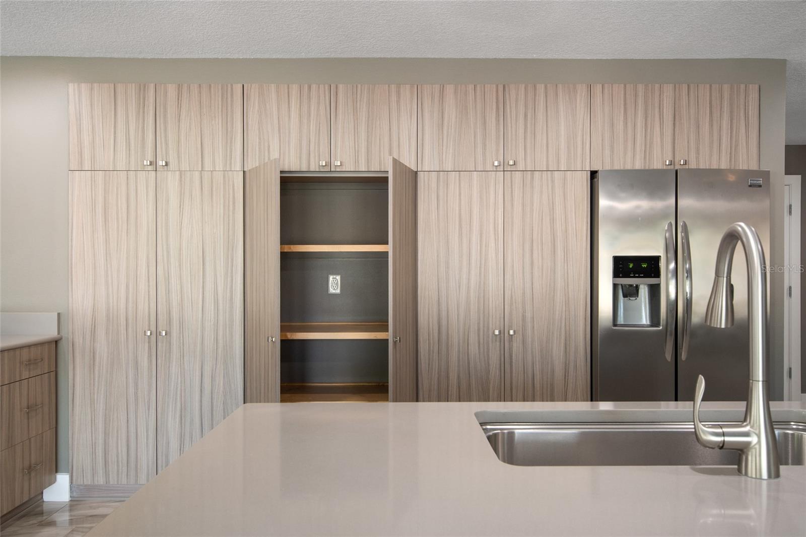 Image 29 of 57 For 336 Wayne Avenue