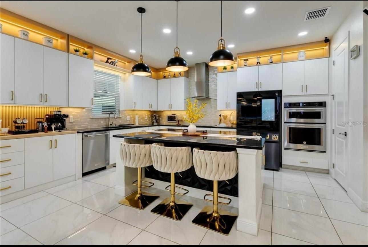 Image 10 of 44 For 8109 Ludington Circle