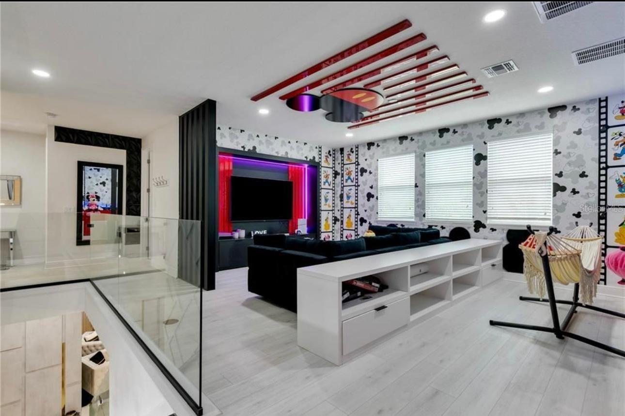 Image 16 of 44 For 8109 Ludington Circle