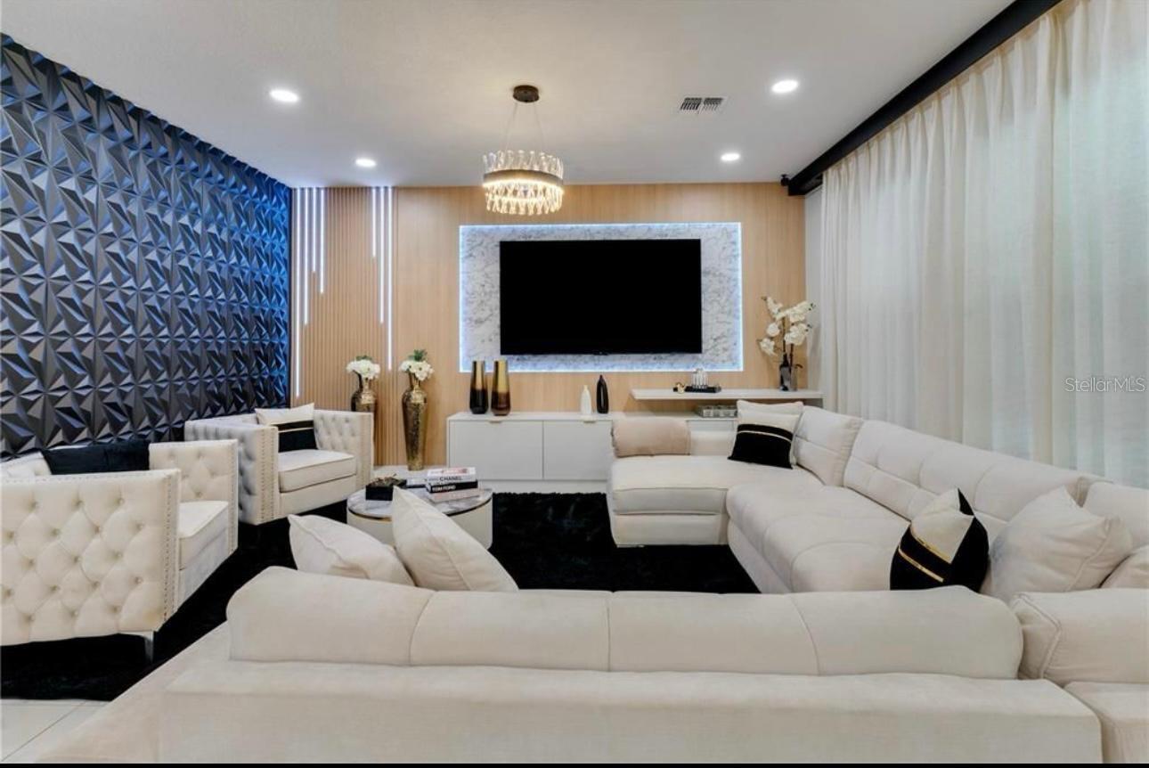 Image 4 of 44 For 8109 Ludington Circle