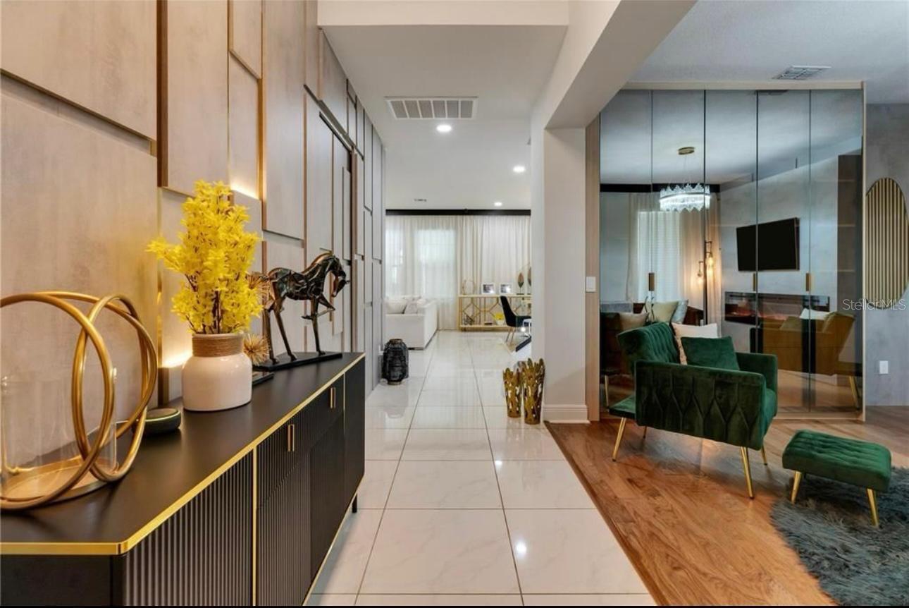 Image 5 of 44 For 8109 Ludington Circle