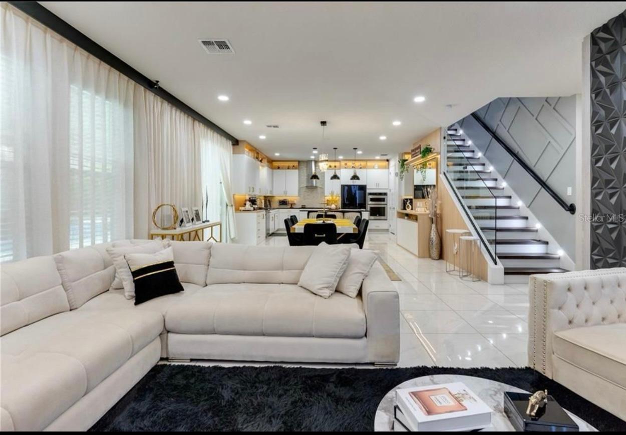 Image 8 of 44 For 8109 Ludington Circle