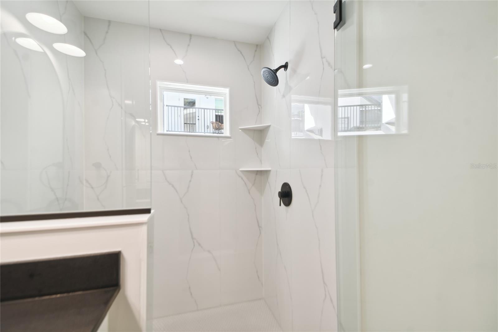 Image 23 of 35 For 1602 Park Lake Street 2