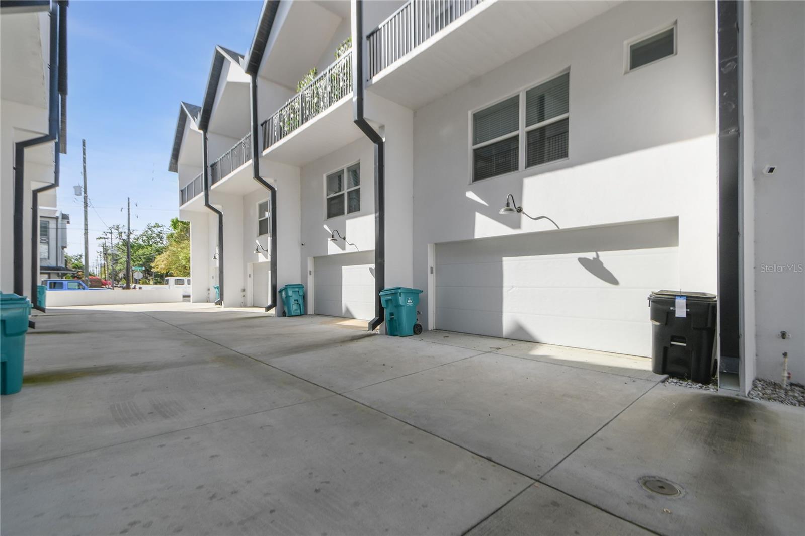 Image 33 of 35 For 1602 Park Lake Street 2