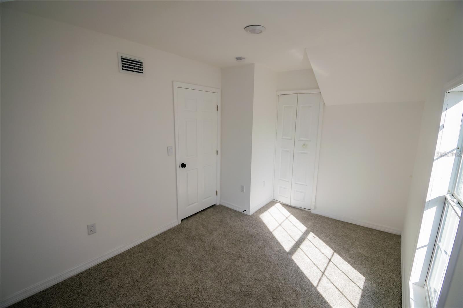 Image 13 of 27 For 410 Arroyo Lane