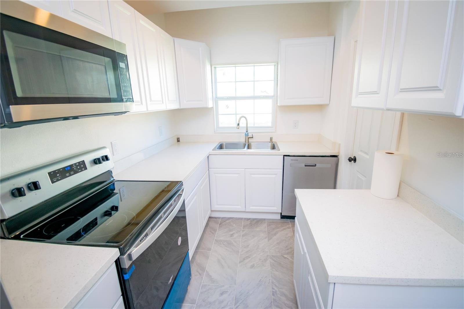 Image 8 of 27 For 410 Arroyo Lane