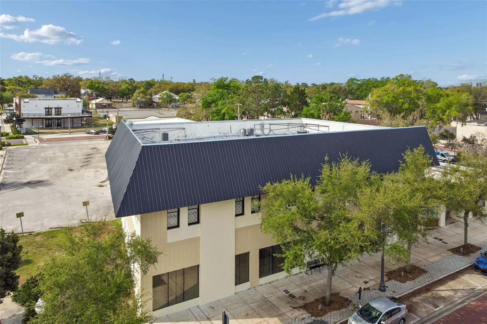 Image 16 of 21 For 201 1st Street