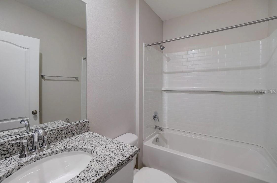 Listing photo id 12 for 15180 Fleetwood Road