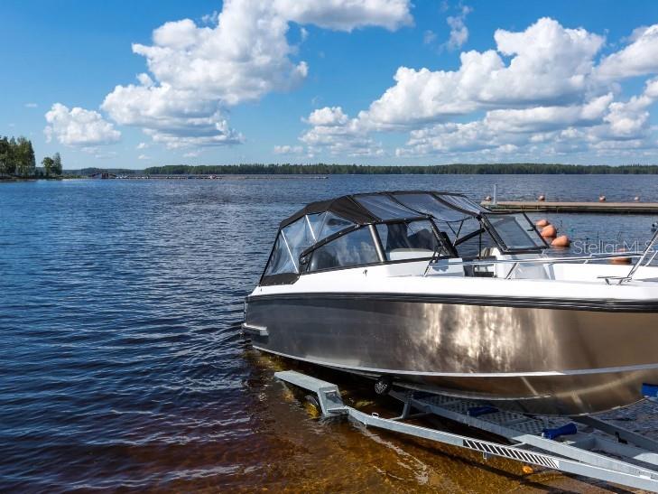 Listing photo id 22 for 15180 Fleetwood Road