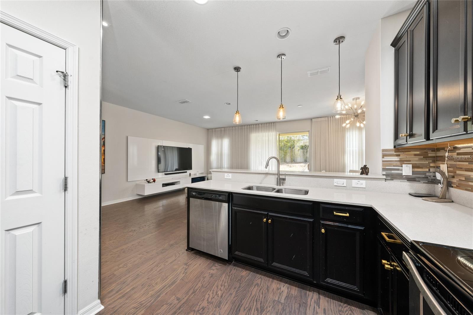 Image 13 of 27 For 15182 Sunrise Grove Court