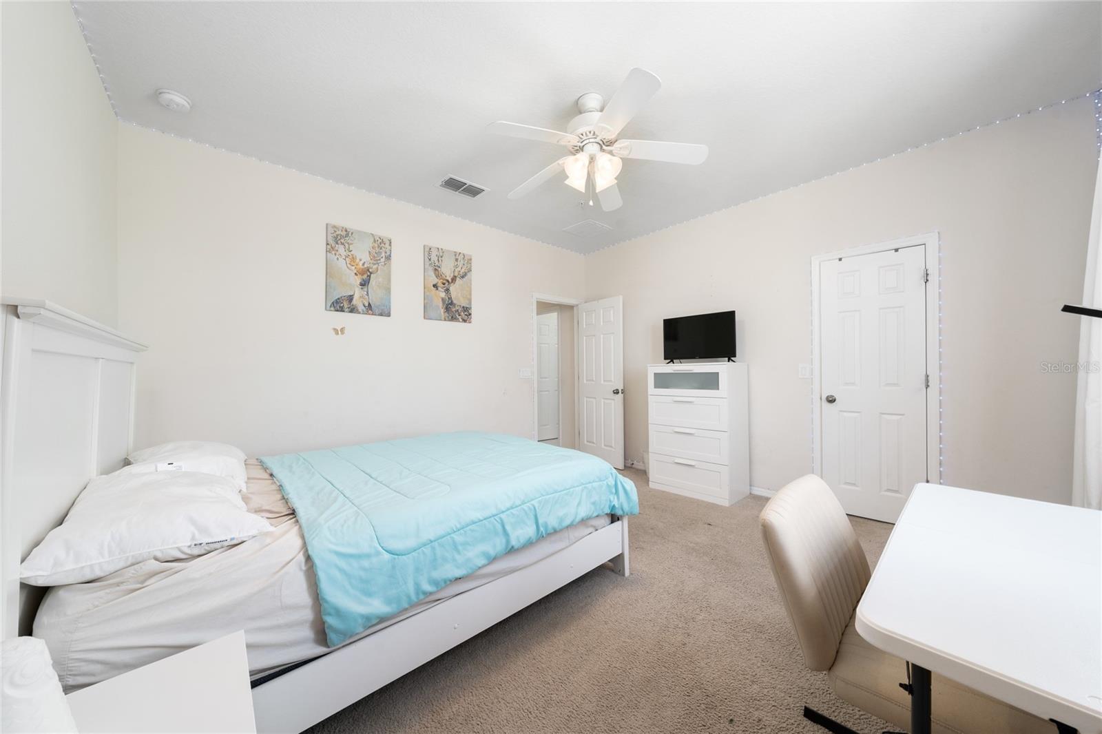 Image 22 of 27 For 15182 Sunrise Grove Court