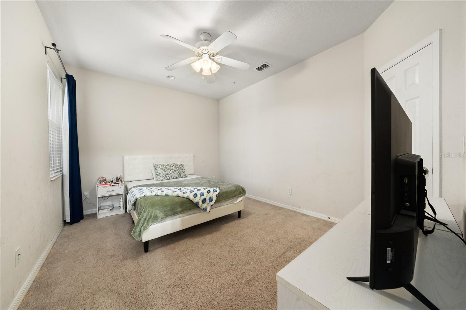 Image 23 of 27 For 15182 Sunrise Grove Court