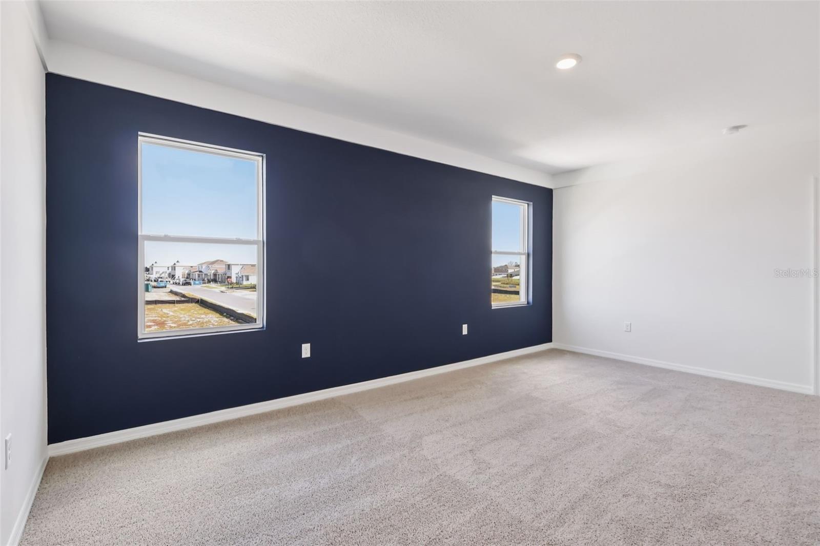 Image 30 of 33 For 798 Ambleside Drive