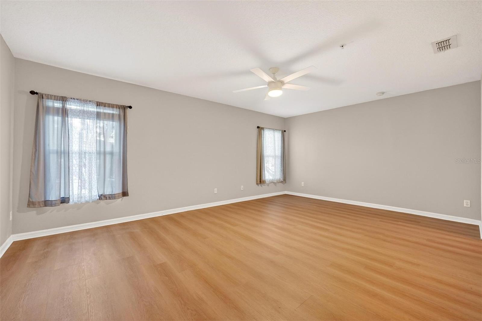 Image 25 of 55 For 1942 Beacon Bay Court