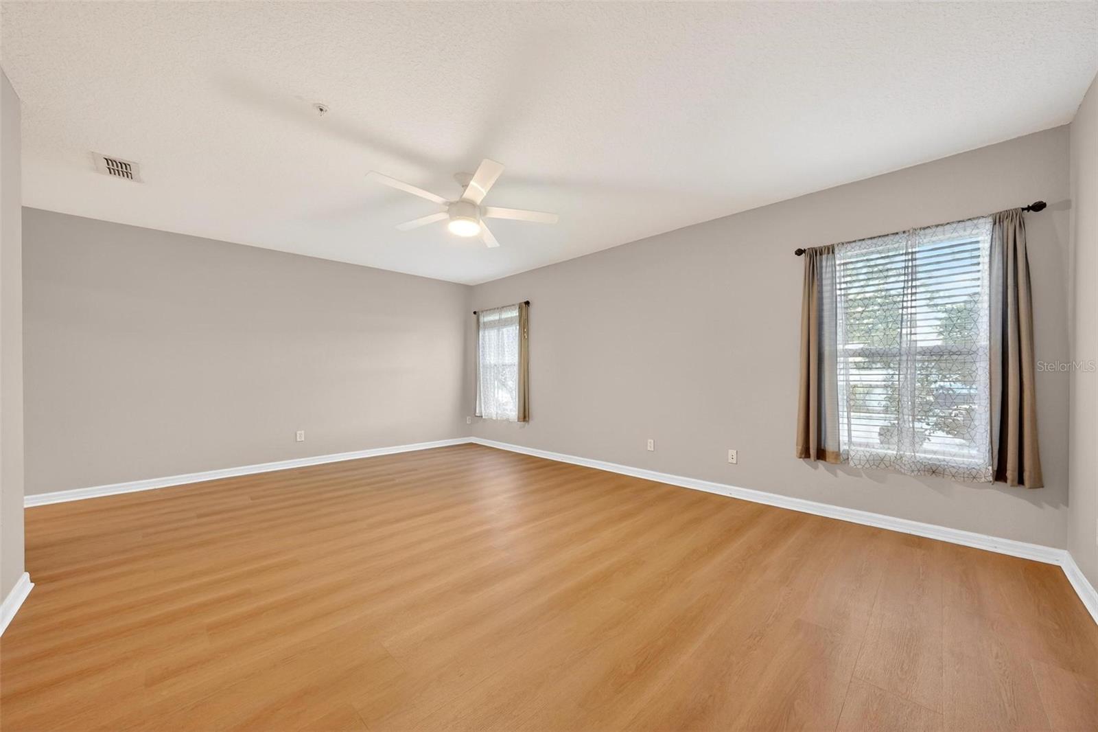 Image 28 of 55 For 1942 Beacon Bay Court