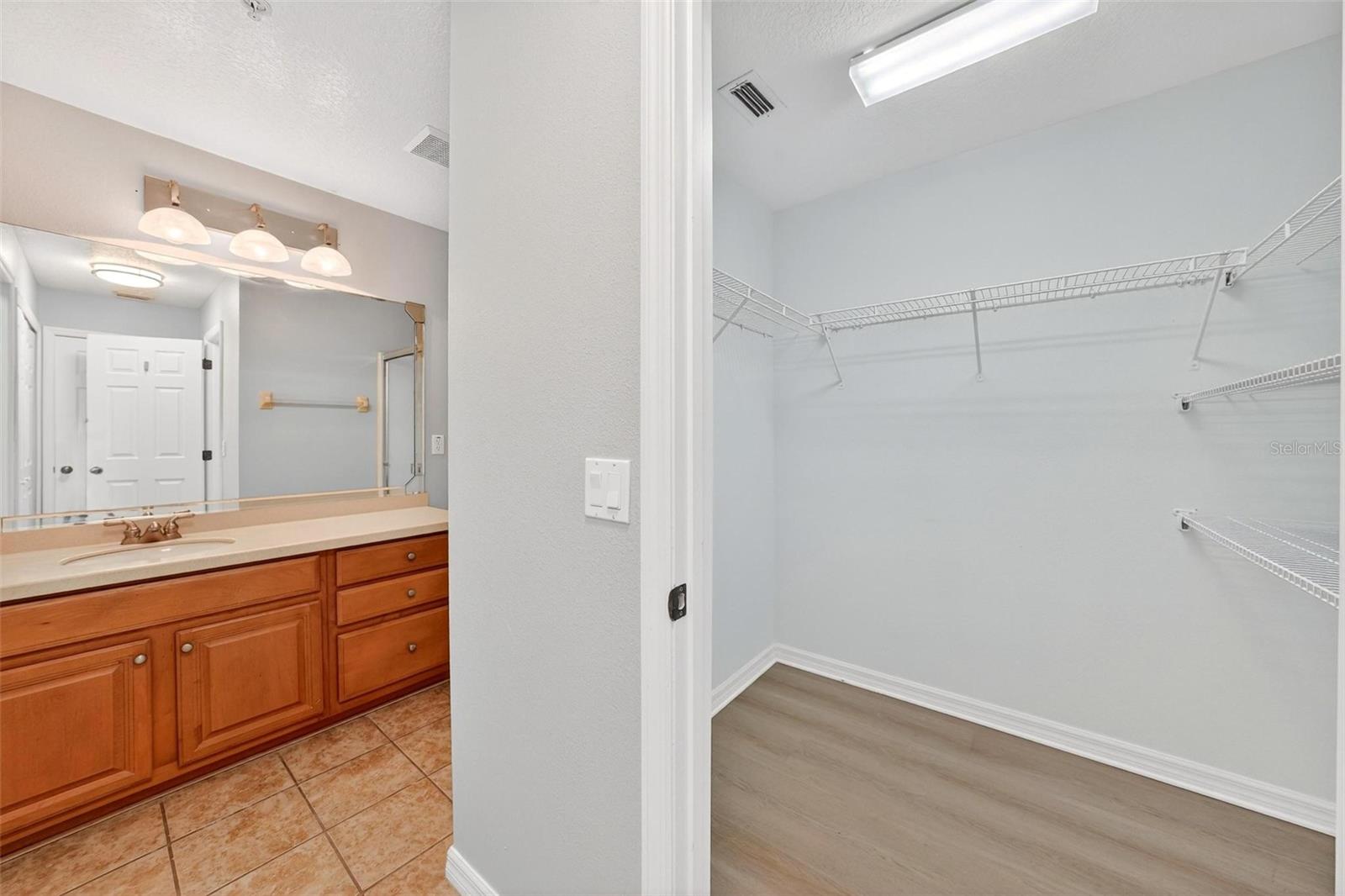 Image 32 of 55 For 1942 Beacon Bay Court