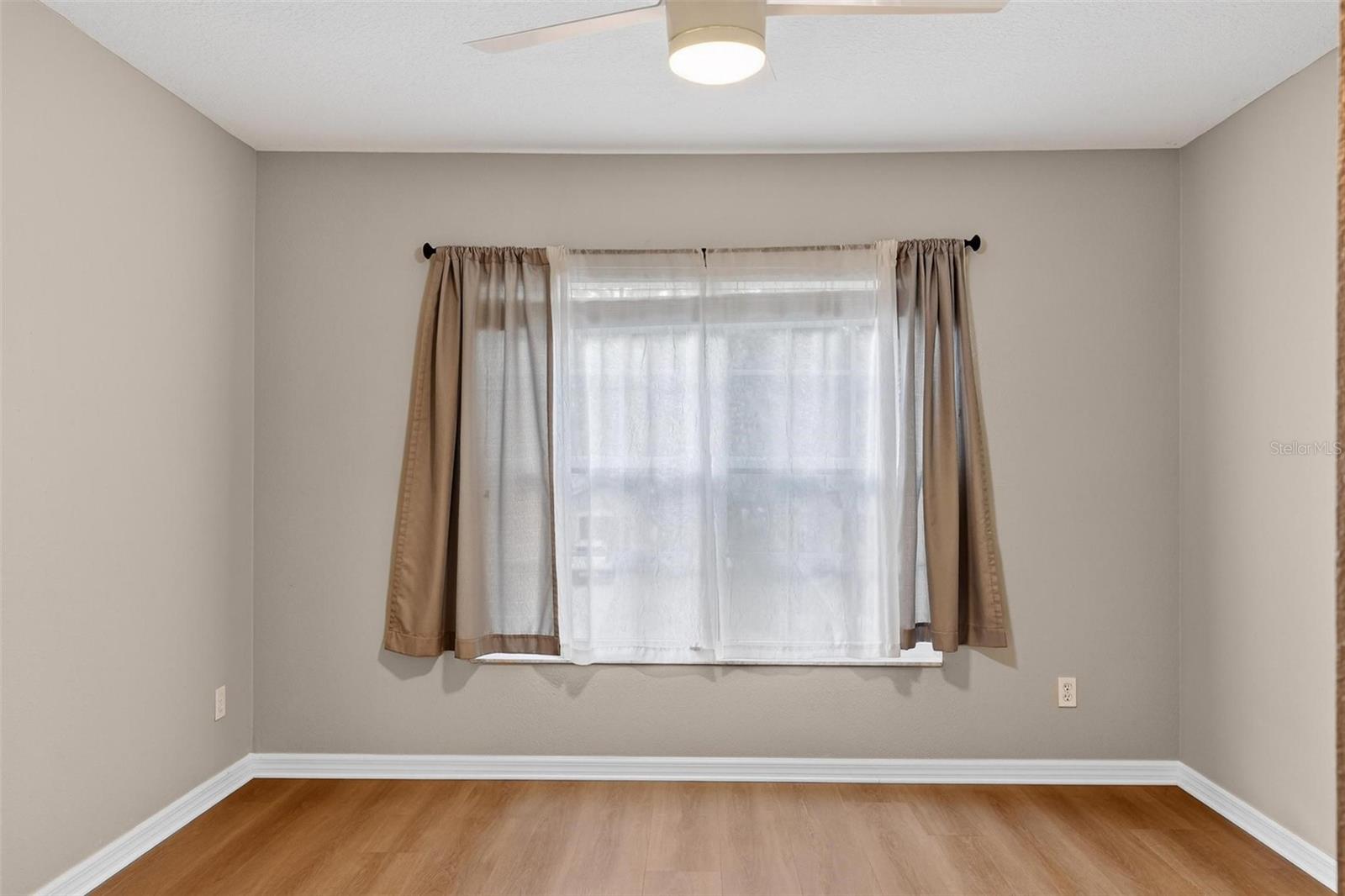 Image 43 of 55 For 1942 Beacon Bay Court