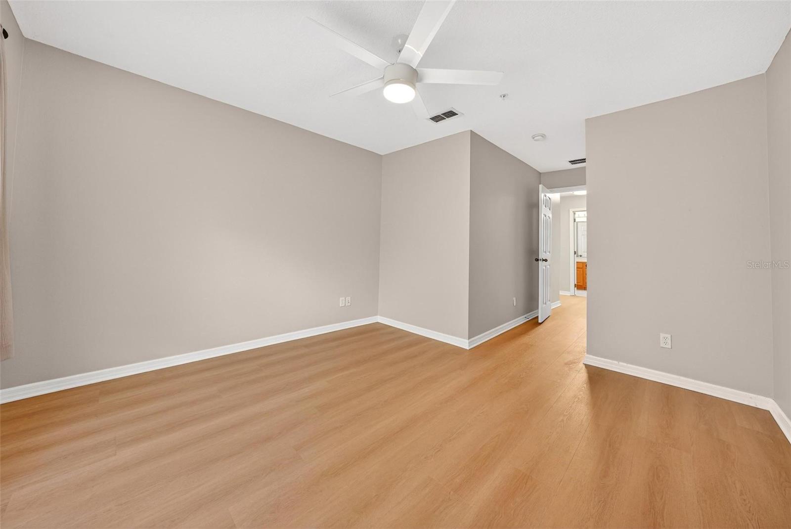 Image 45 of 55 For 1942 Beacon Bay Court