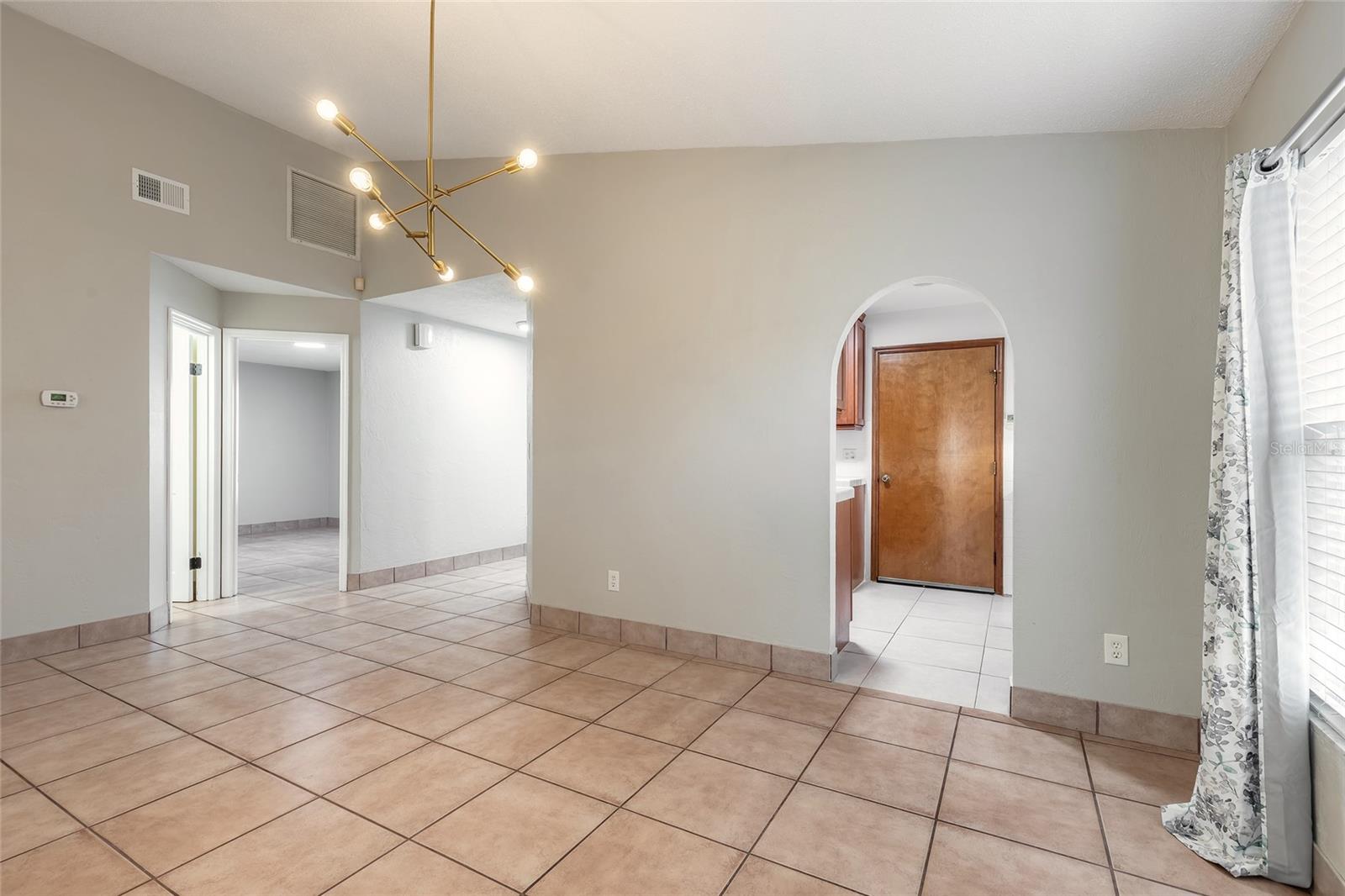 Image 11 of 46 For 44 Capistrano Drive