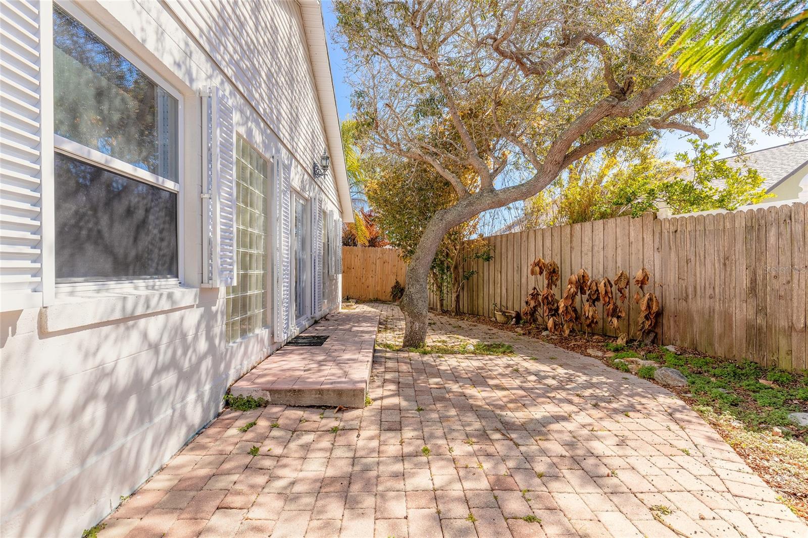 Image 35 of 46 For 44 Capistrano Drive