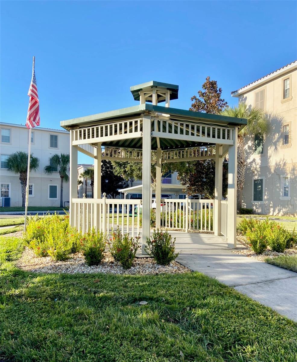 Image 16 of 22 For 3000 Laurel Park Lane 101