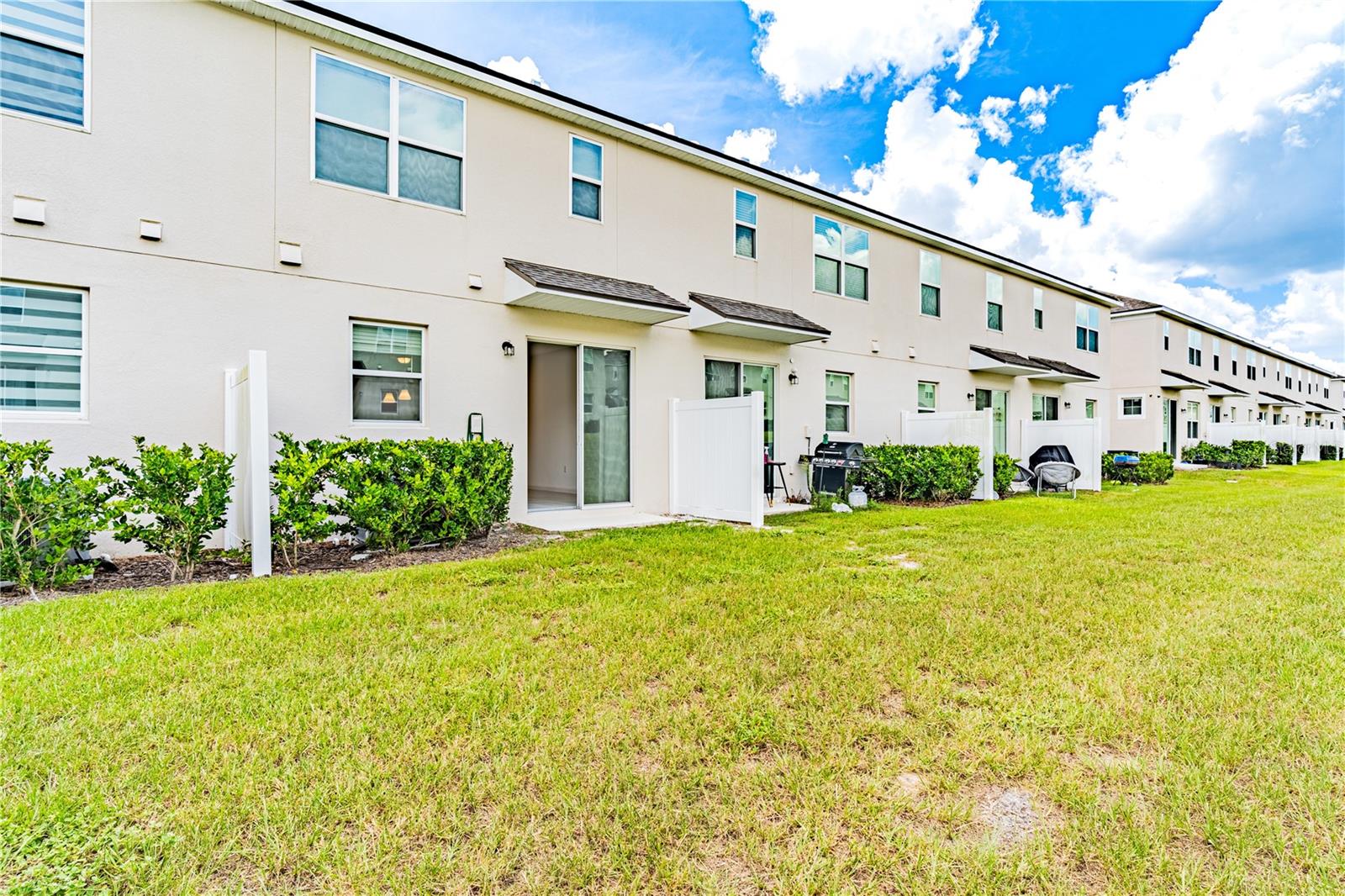 Image 10 of 35 For 1160 Lakeshore Breeze Place