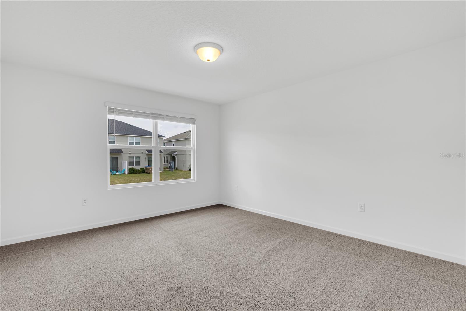 Image 12 of 35 For 1160 Lakeshore Breeze Place