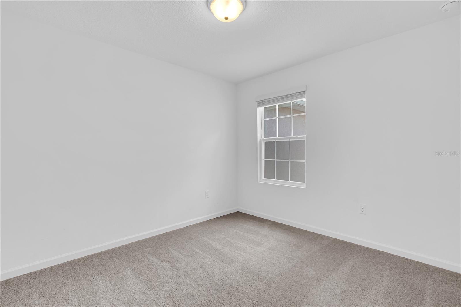 Image 17 of 35 For 1160 Lakeshore Breeze Place