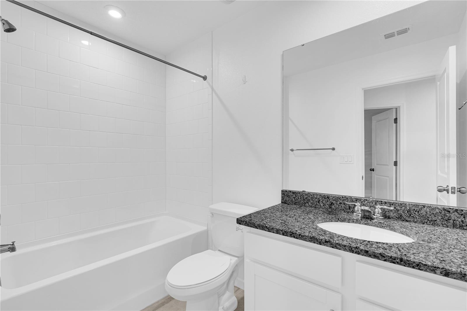 Image 19 of 35 For 1160 Lakeshore Breeze Place