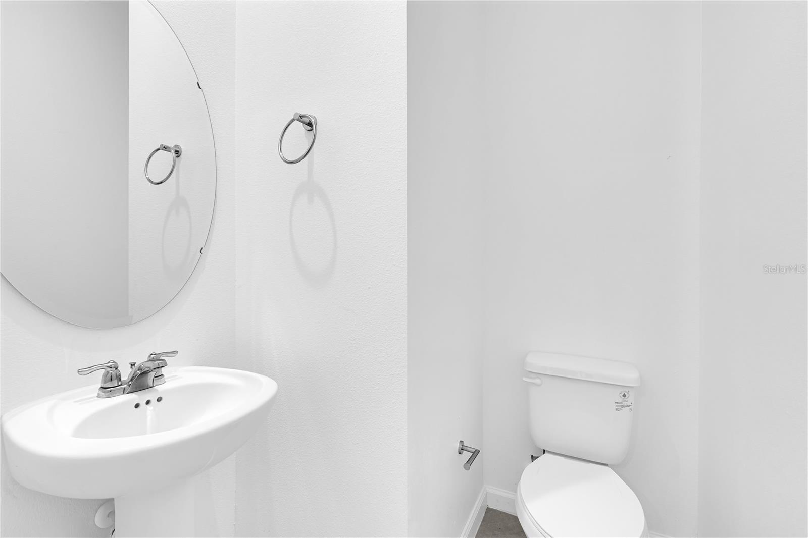 Image 3 of 35 For 1160 Lakeshore Breeze Place