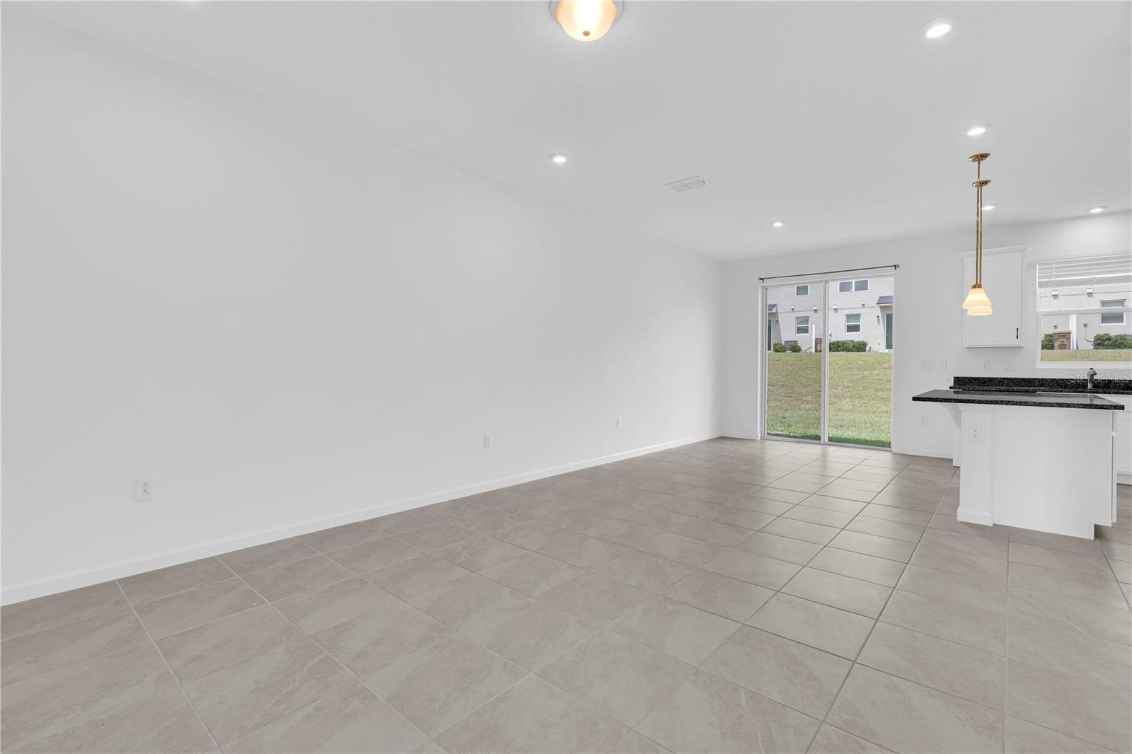 Image 4 of 35 For 1160 Lakeshore Breeze Place