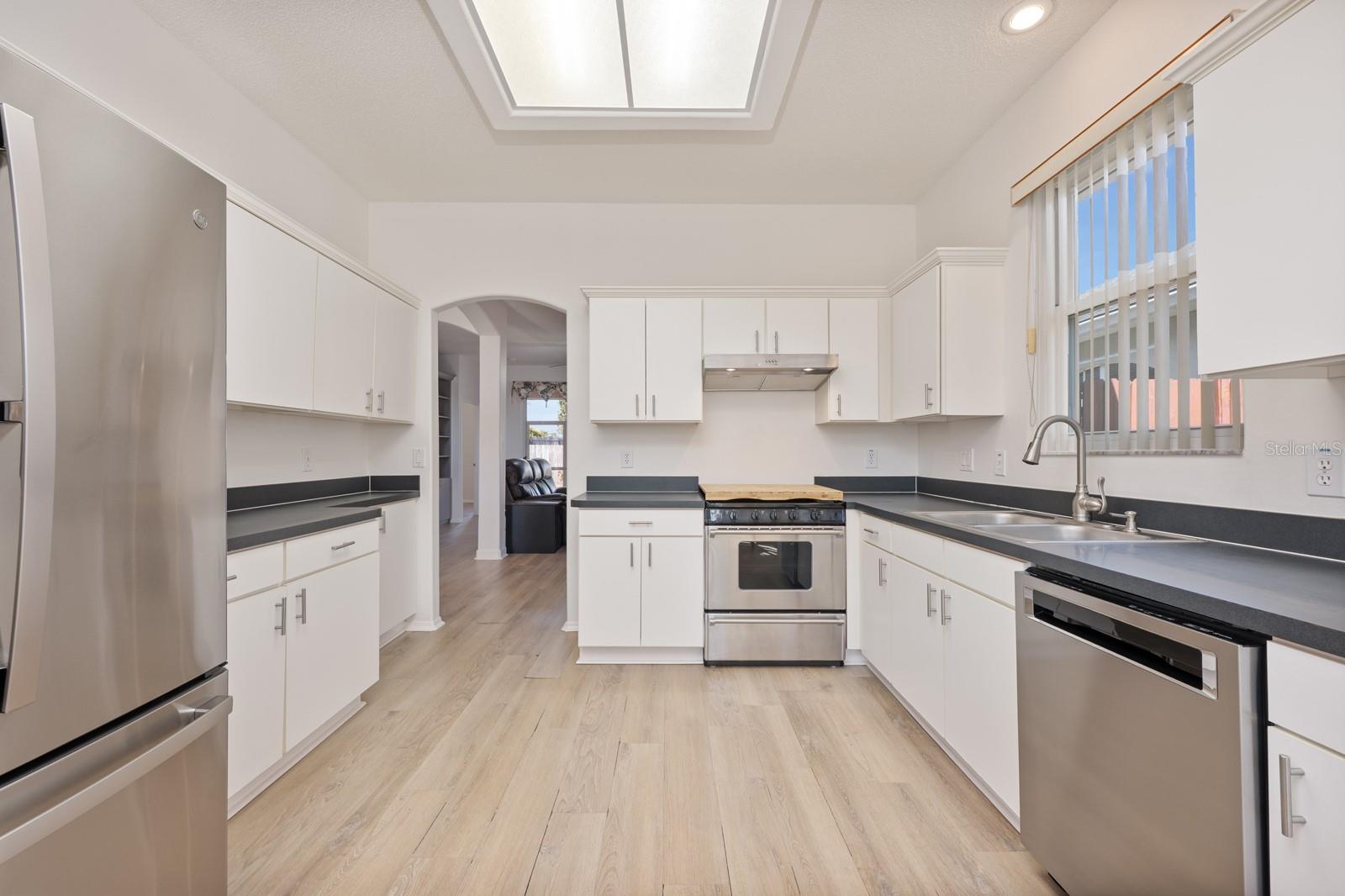 Image 10 of 29 For 3236 Fairfield Drive