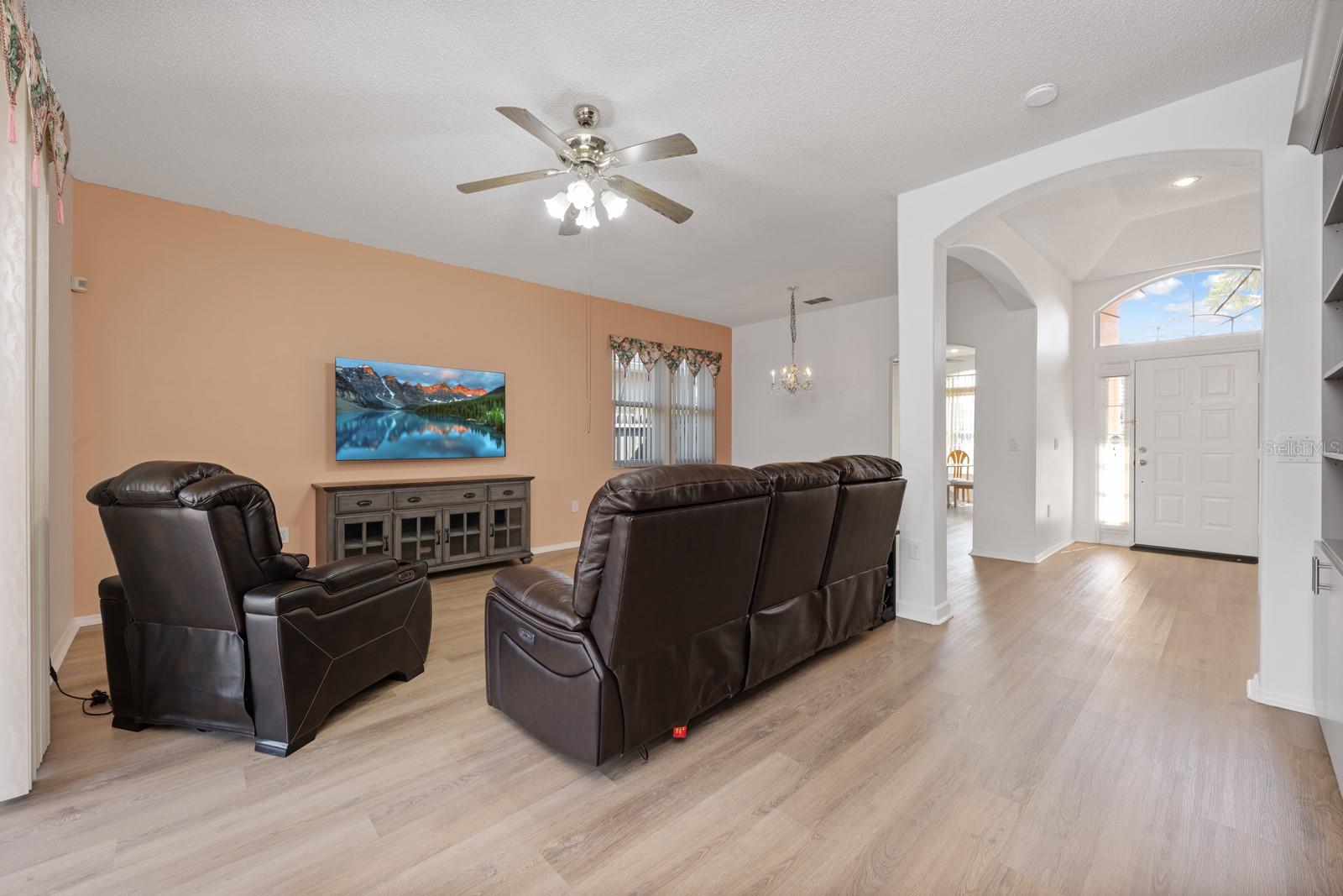 Image 8 of 29 For 3236 Fairfield Drive