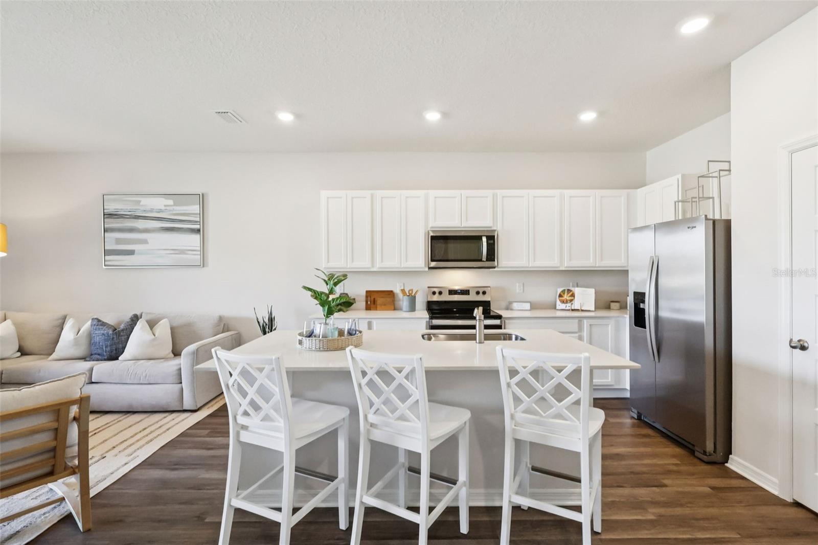 Image 9 of 31 For 2549 Olympic Court