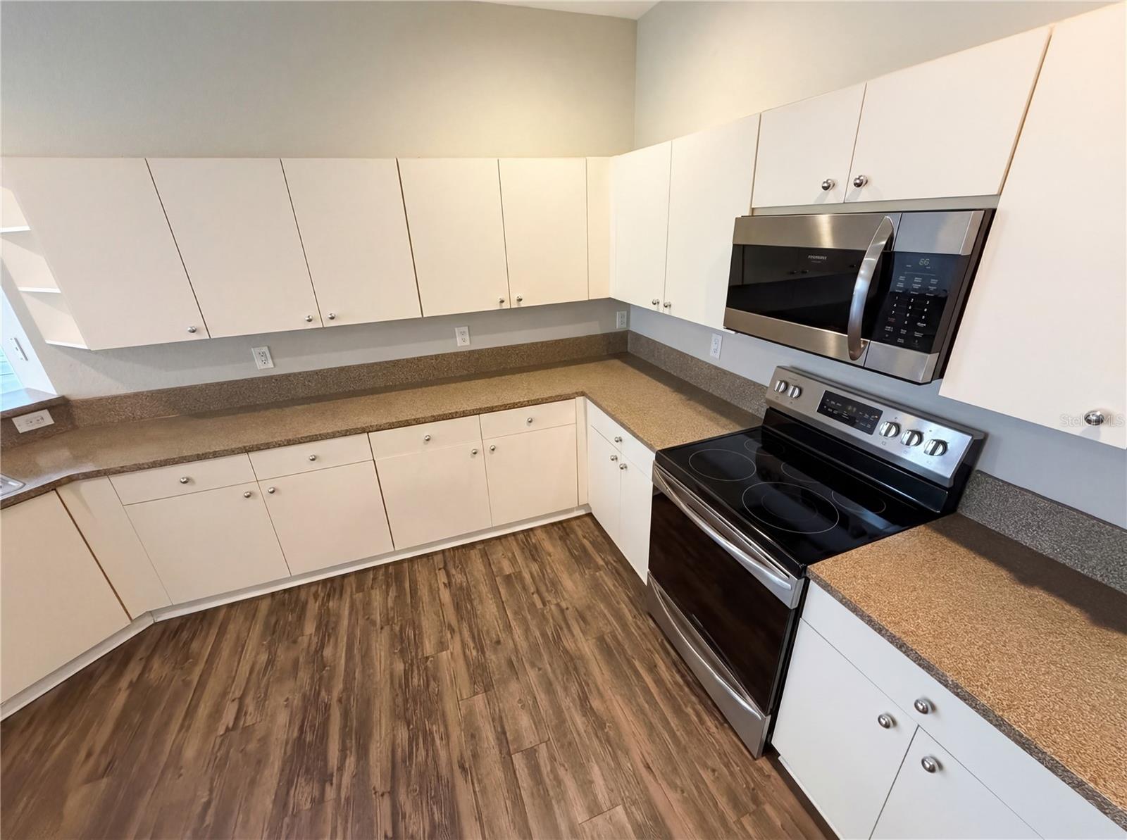 Image 17 of 28 For 11520 Captiva Kay Drive