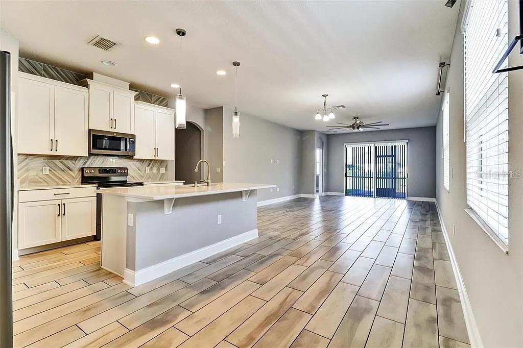 Image 9 of 24 For 1856 Napoli Drive