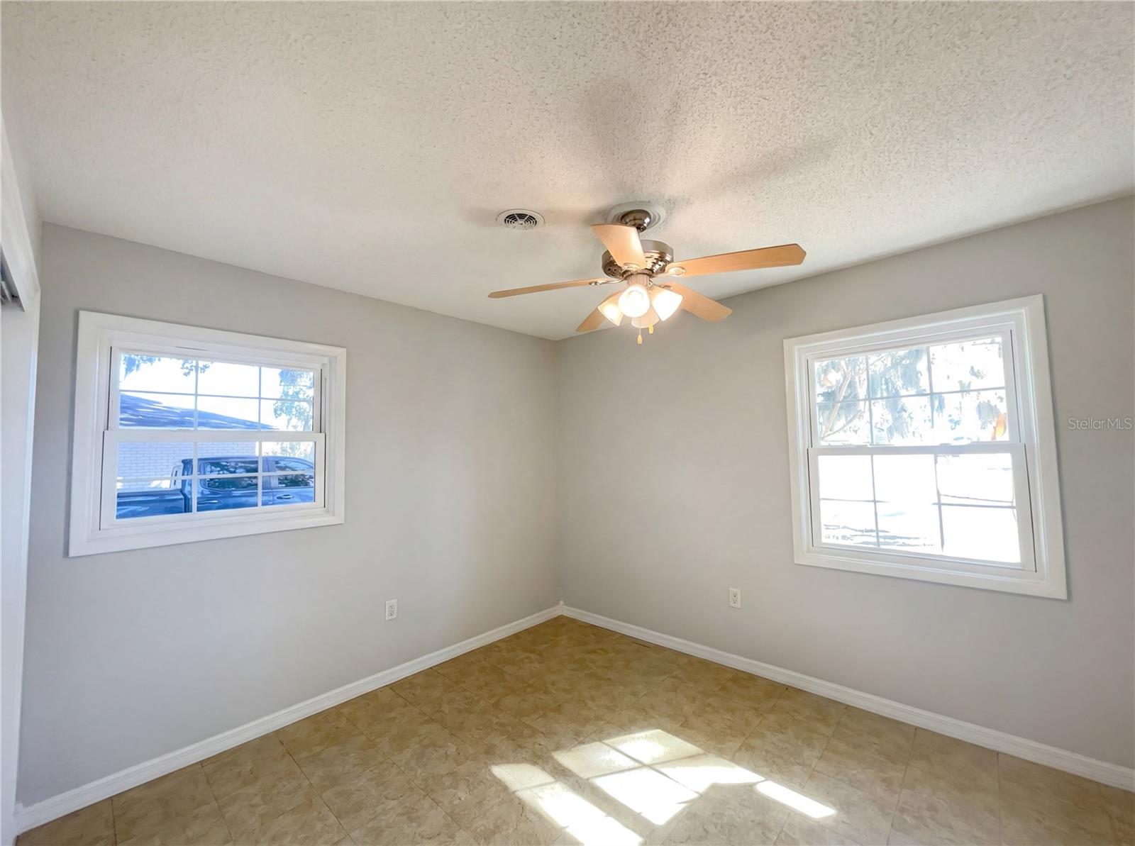 Image 13 of 19 For 830 Shady Lane