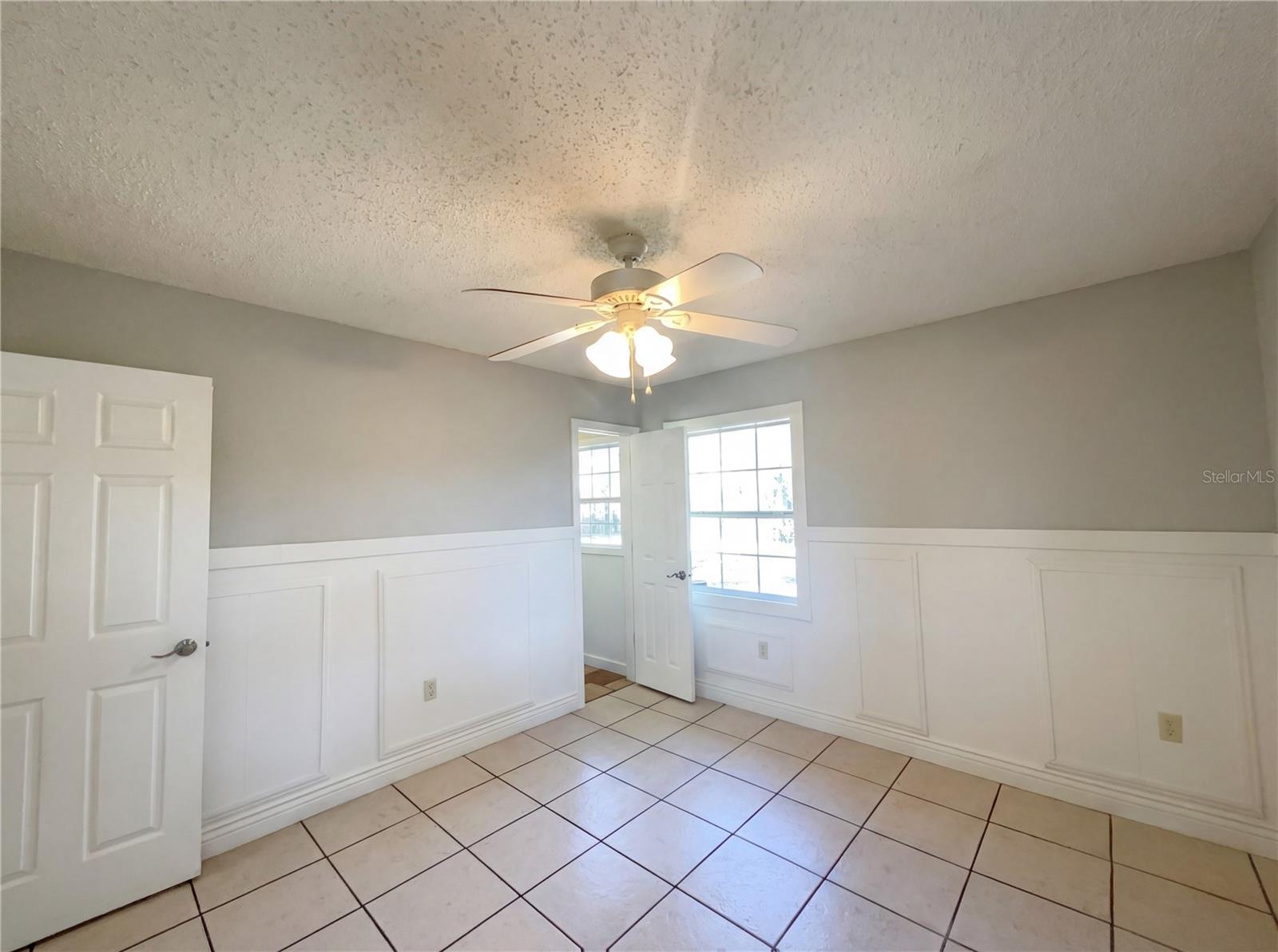 Image 4 of 19 For 830 Shady Lane