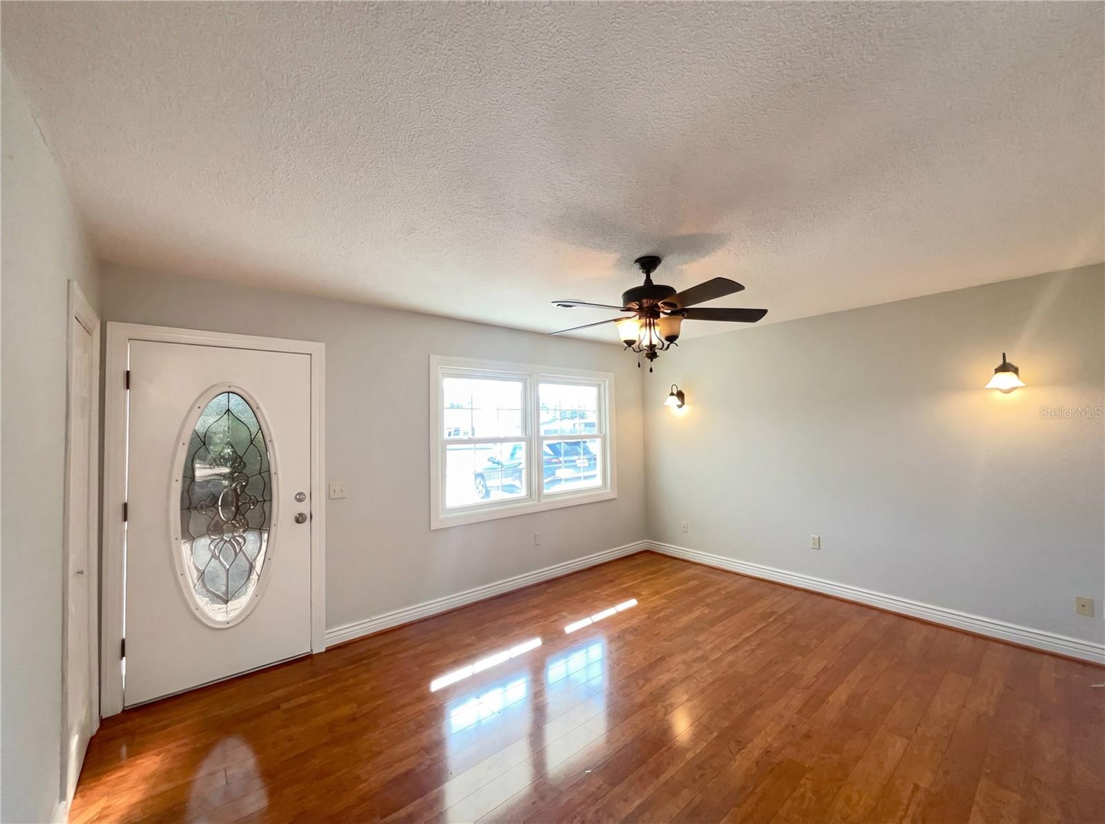 Image 8 of 19 For 830 Shady Lane