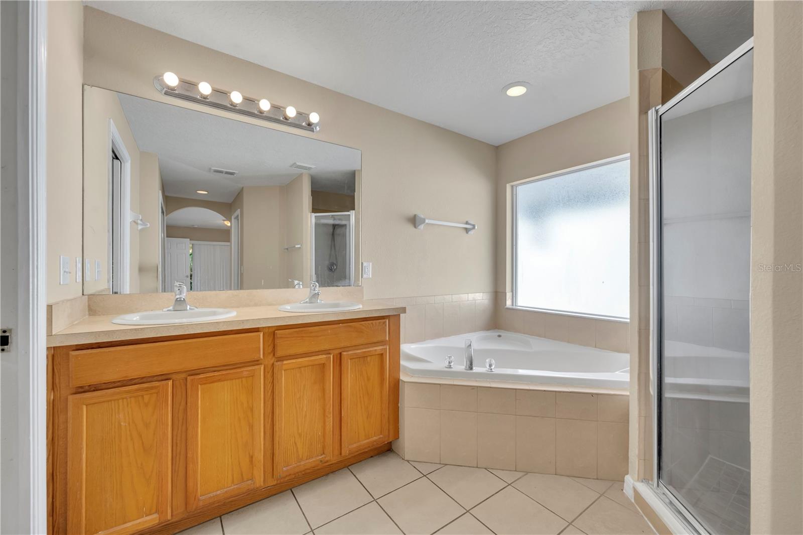 Image 17 of 32 For 229 Magical Way