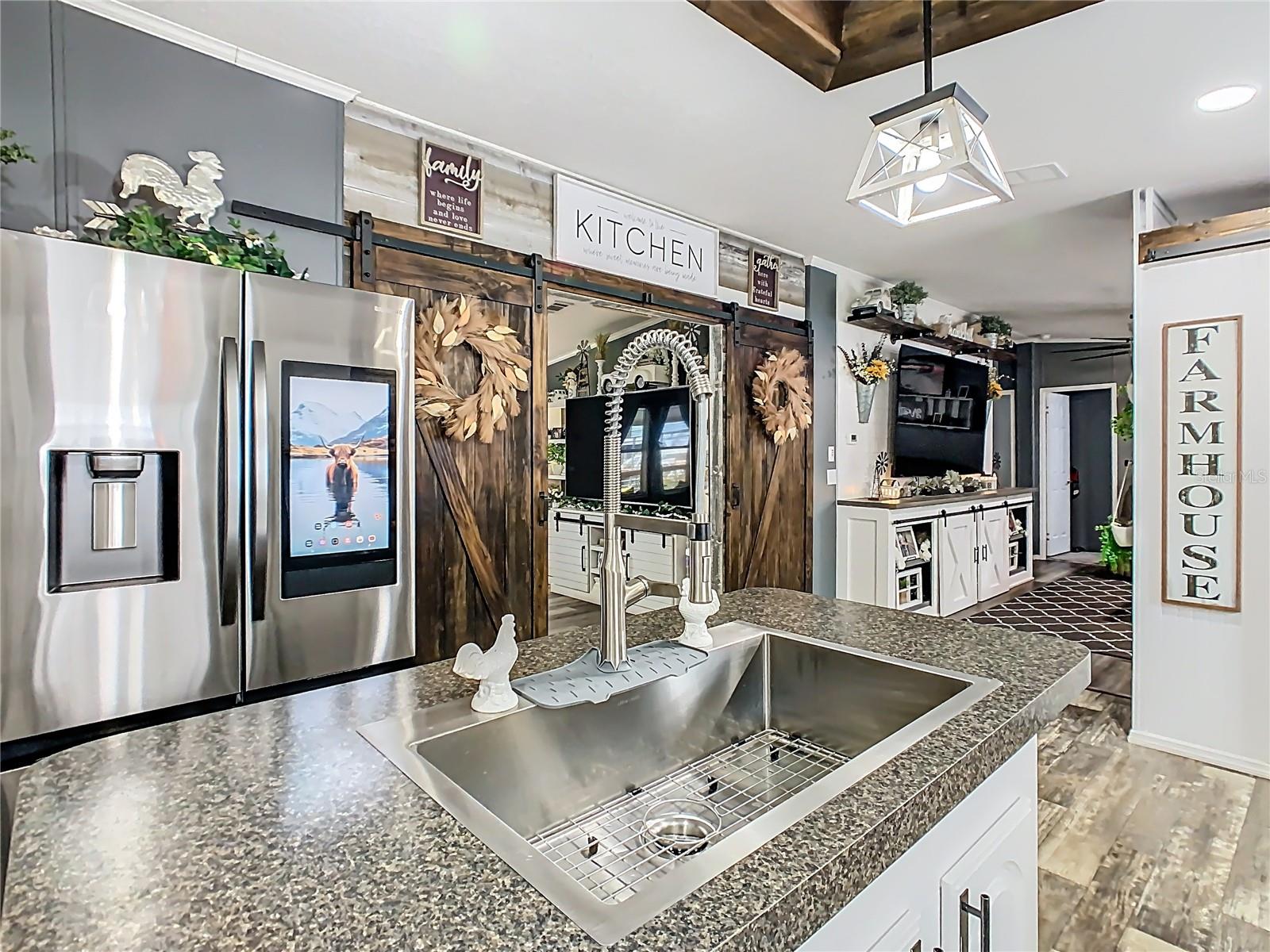 Image 12 of 35 For 214 Grove Ridge Drive